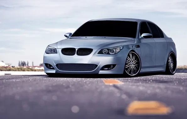 Картинка авто, асфальт, серый, BMW