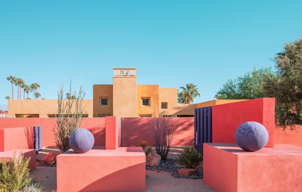 Деревья, шары, стены, архитектура, PALM SPRINGS DESERT HOUSES