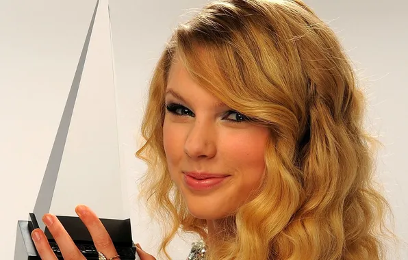 Лицо, улыбка, музыка, блондинка, награда, певица, Taylor Swift, приз
