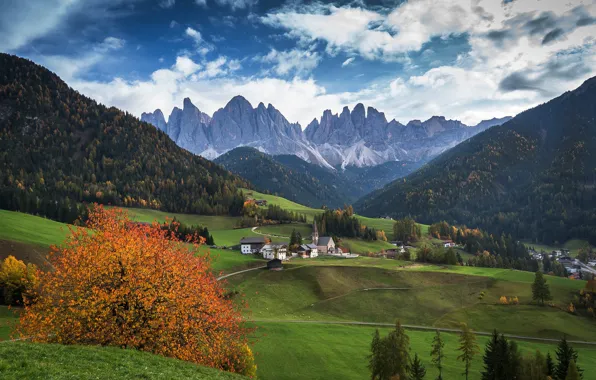 Картинка осень, горы, Италия, церковь, Santa Magdalena, Доломиты