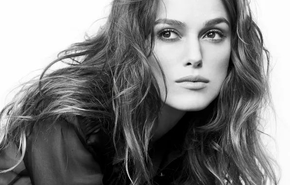 Картинка девушка, лицо, актриса, Кира Найтли, Keira Knightley, черно-белый фон