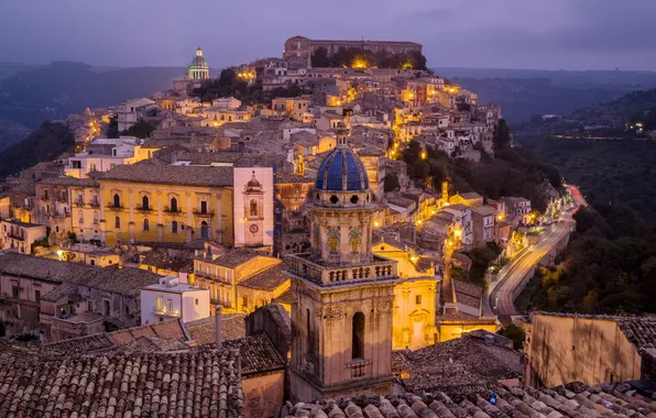 Огни, дома, вечер, Италия, Sicily, Ragusa