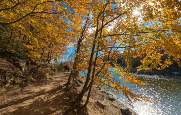 Осень, пейзаж, природа, река, люди, красота, тропа