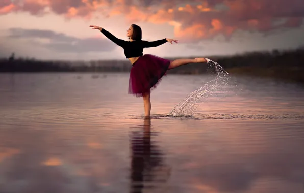 Картинка девушка, танец, в воде, Dance