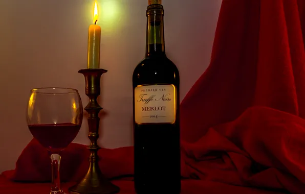 Картинка огонь, вино, красное, бокал, бутылка, свеча