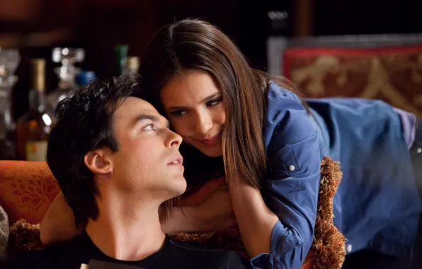 Взгляд, чувства, влюбленные, дневники вампира, нина добрев, nina dobrev, ian somerhalder, elena gilbert