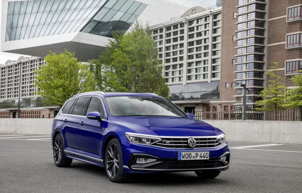 Картинка синий, дома, Volkswagen, универсал, Passat, R-Line, Variant, 2019