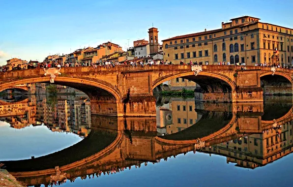 Картинка отражение, дома, Италия, арка, Флоренция, река Арно, мост Санта-Тринита