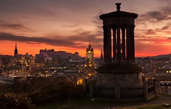 Закат, огни, Шотландия, сумерки, Эдинбург, старый город, смотровая площадка, памятник философу Дугалду Стюарту