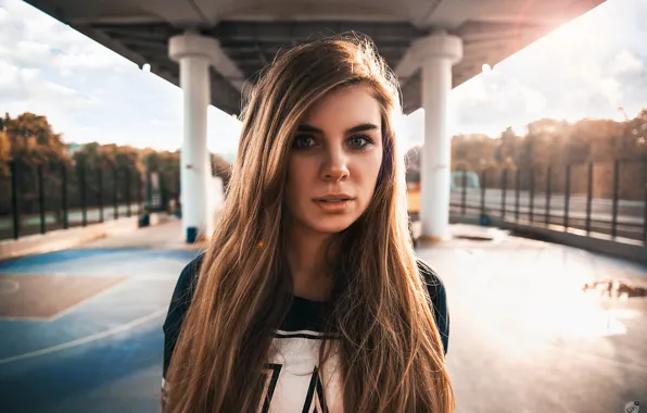 Девушка, солнце, улица, портрет, площадка