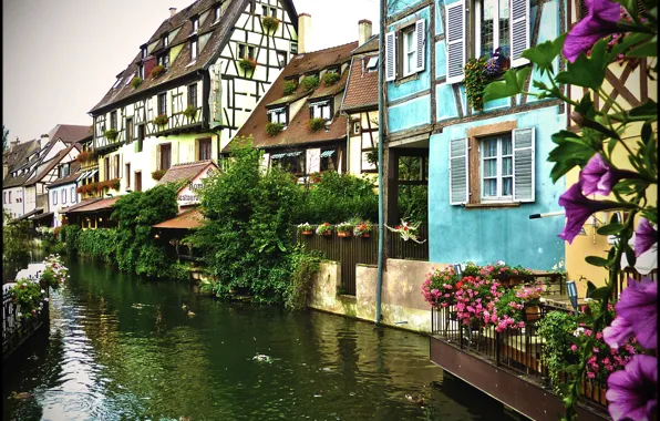 Картинка Франция, окна, здания, дома, канал, горшки, Страсбург, France