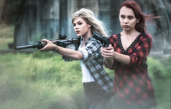 Картинка девушка, оружие, ситуация