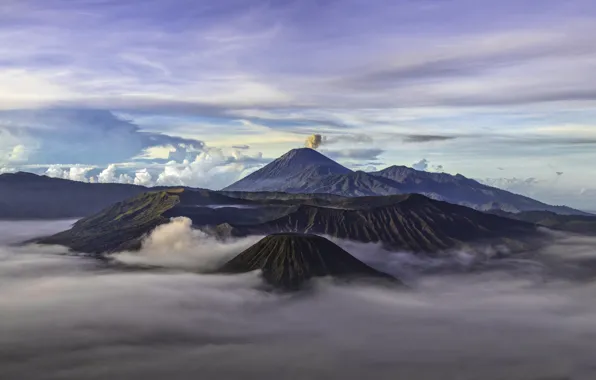 Небо, облака, горы, вулкан, Индонезия, дымка, Бромо, Ява