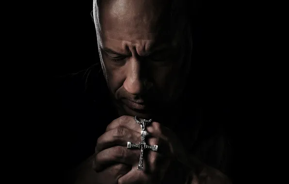 Черный фон, Вин Дизель, боевик, постер, крестик, Vin Diesel, Dominic Toretto, Форсаж 10