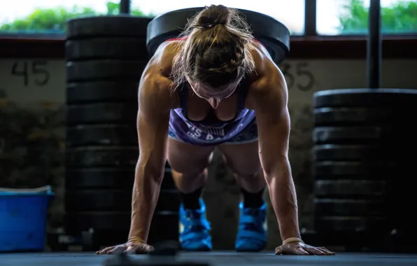Картинка pose, female, crossfit, weighing pushups