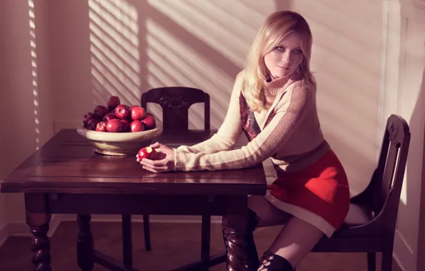 Kirsten Dunst, яблоки, юбка, сапоги, макияж, фигура, актриса, прическа