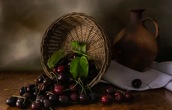 Листья, вишня, темный фон, стол, полотенце, кувшин, фрукты, натюрморт