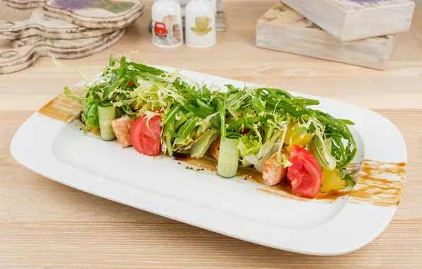 Огурец, мясо, овощи, помидоры, салат, руккола