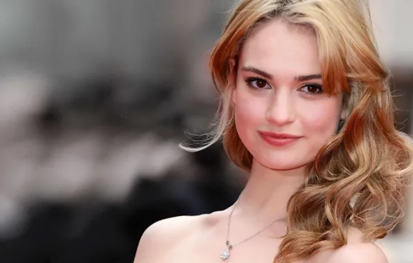 Улыбка, портрет, блондинка, боке, Lily James