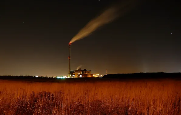 Картинка поле, ночь, огни, фабрика, индустриальный пейзаж