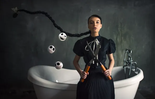 Картинка ванна, девушка, ножницы, коса