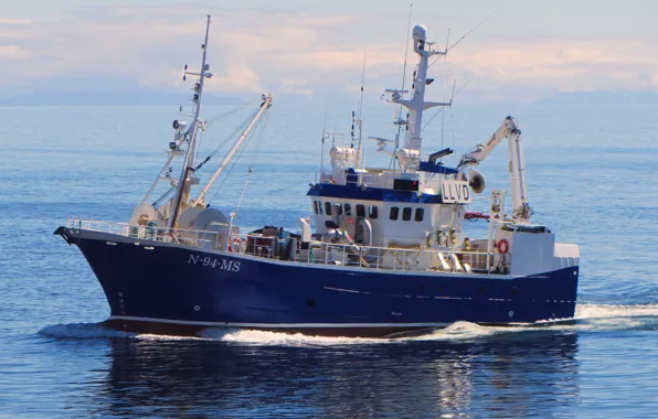 Картинка море, небо, судно, рыболовное