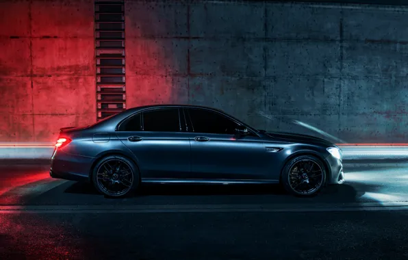 Картинка Mercedes, 4matic, E63 AMG, WHELLS, NIGHT, LIGHTS, AMG STYLE