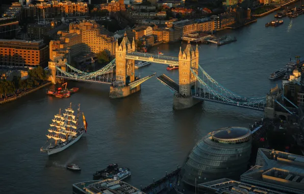 Картинка закат, мост, город, река, Англия, Лондон, здания, корабли, лодки, Темза, Тауэрский мост