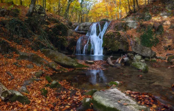 Картинка осень, лес, скалы, водопад