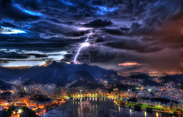 Картинка гроза, небо, пейзаж, ночь, тучи, огни, молния, дома, лодки, залив, гавань, Brazil, Rio de Janeiro