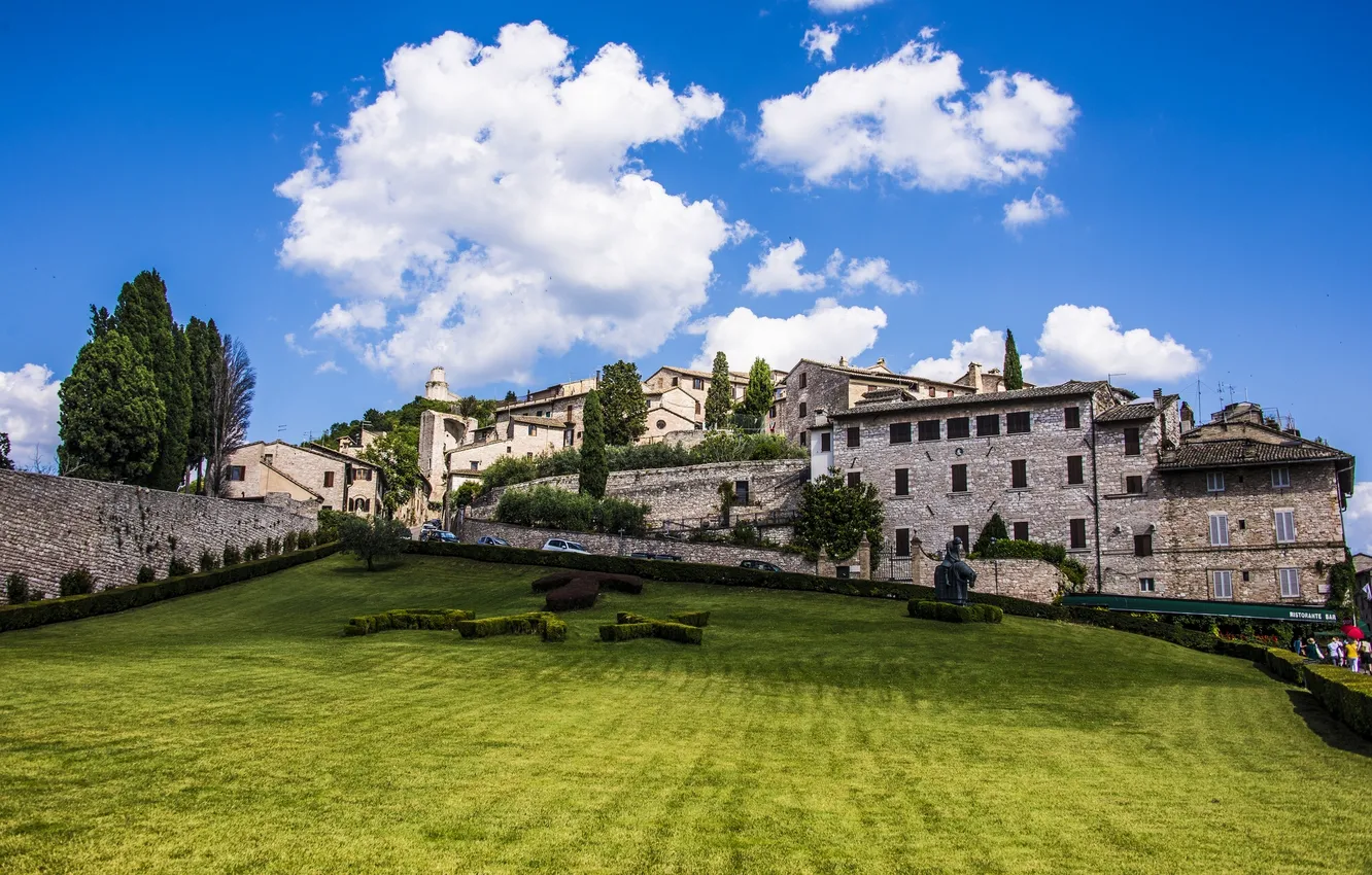 Фото обои здания, Италия, лужайка, Italy, Assisi, Ассизи