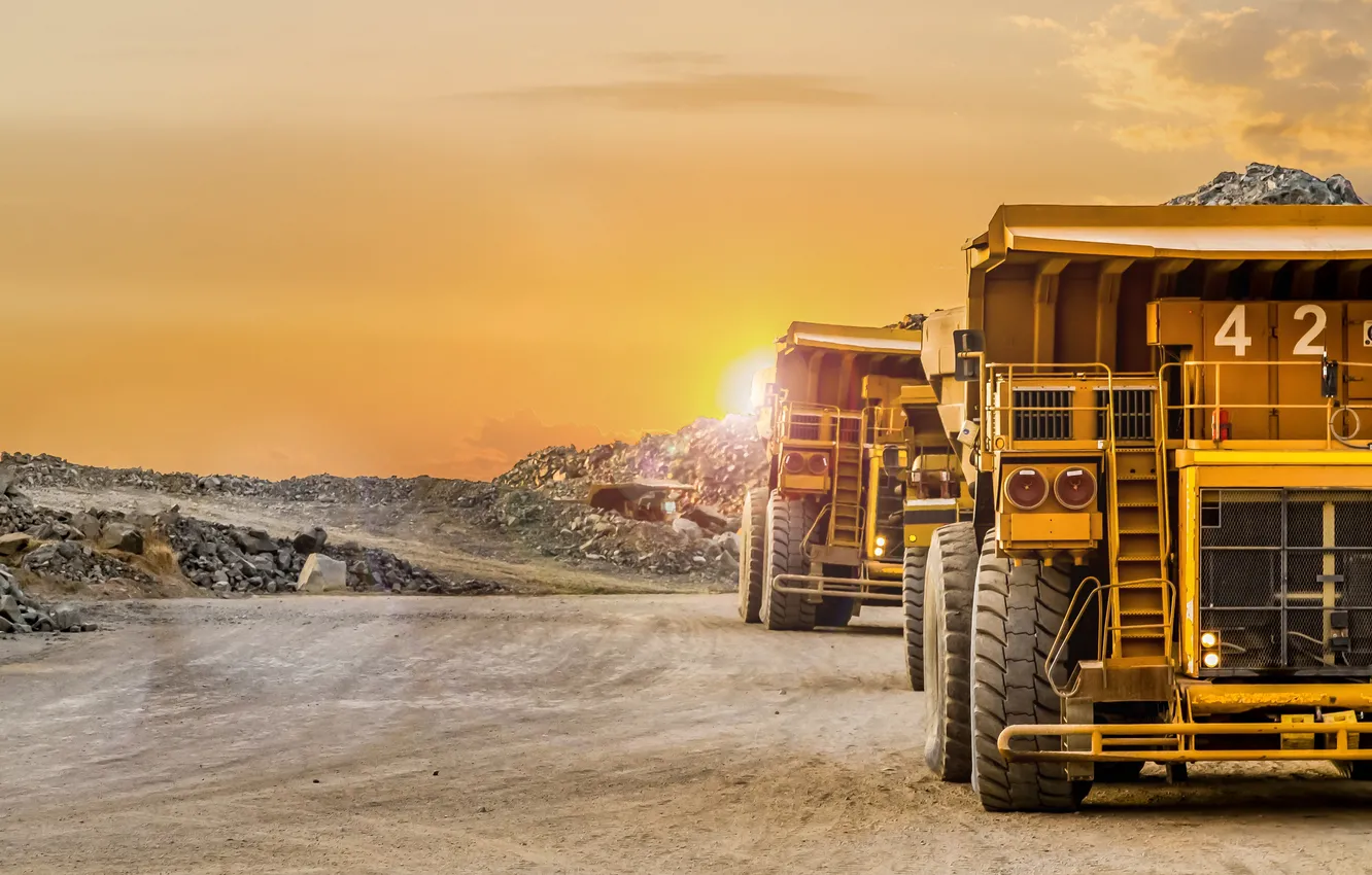 Фото обои trucks, mine, mining