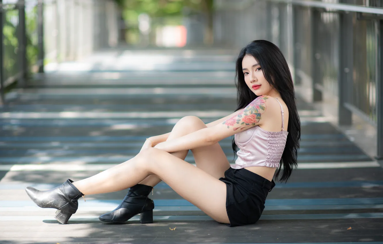 Фото обои девушка, поза, азиатка