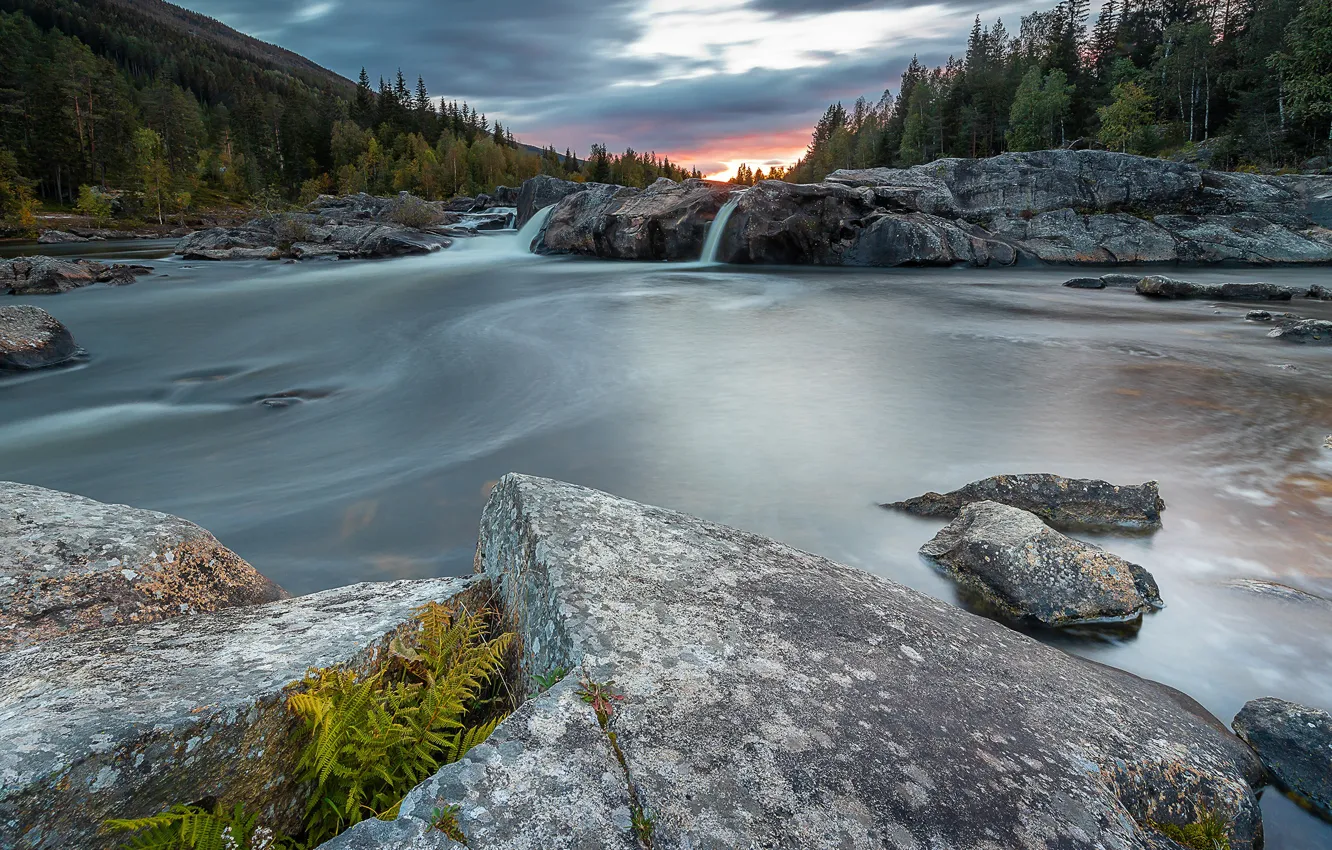 Фото обои деревья, закат, река, камни, Норвегия, водопады, Norway, Гуль