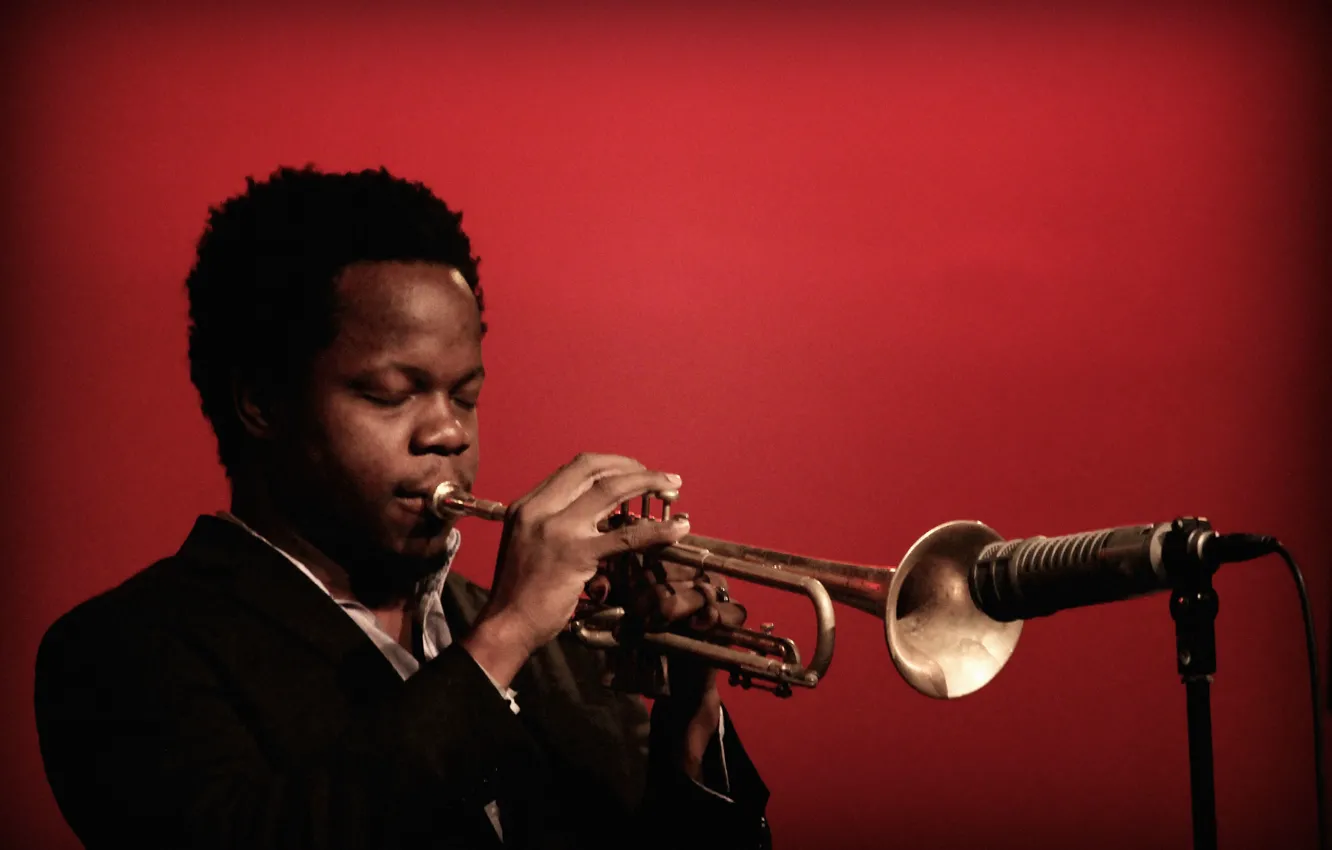 Фото обои музыка, джаз, труба, микрофон, музыкант, джазовый музыкант, трубача, Ambrose Akinmusire