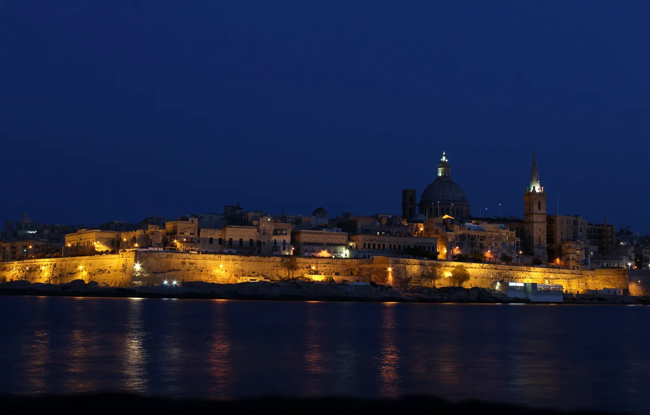 Фото обои море, ночь, огни, побережье, остров, дома, государство, Мальта