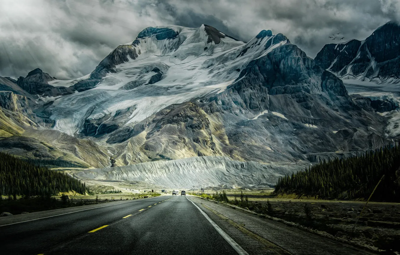 Фото обои дорога, лес, снег, горы, машины, фото, рисунок, обработка