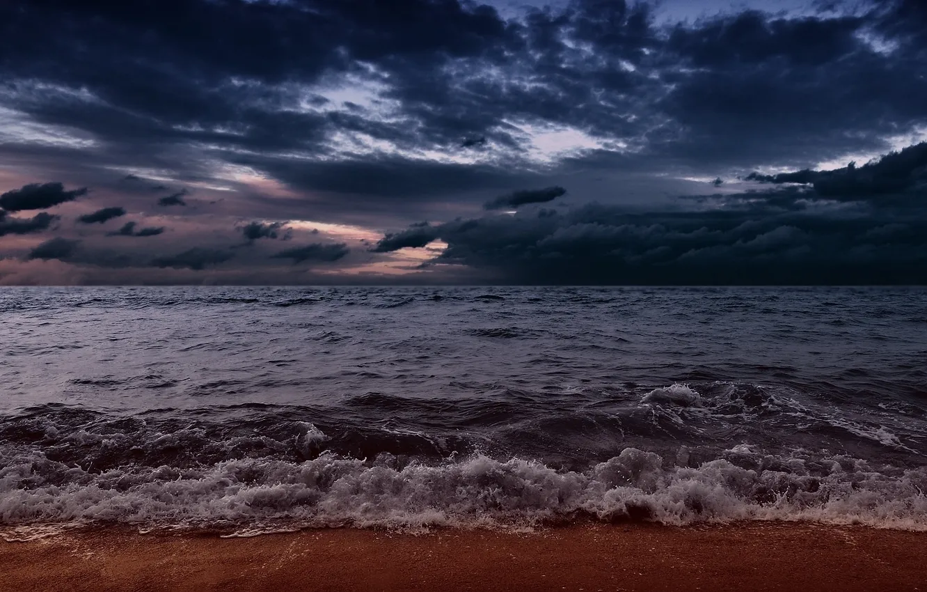 Фото обои песок, море, волны, тучи, берег, вечер