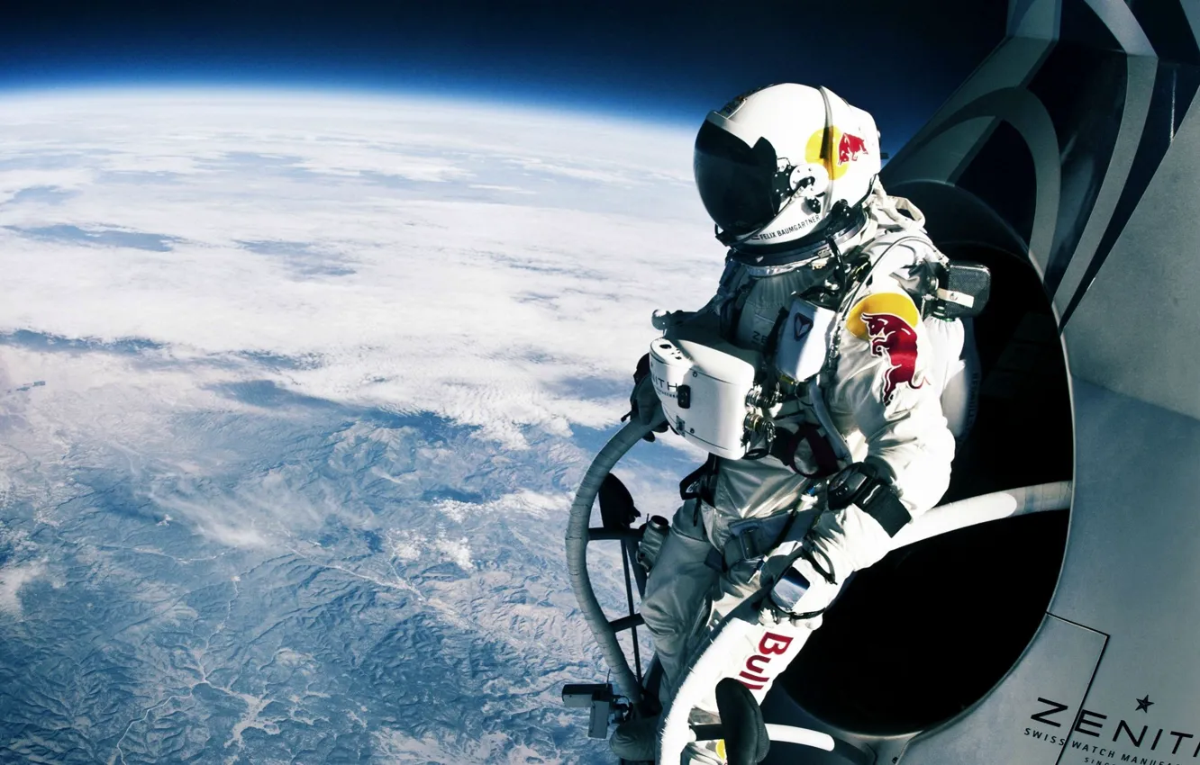 Фото обои космос, прыжок, парашют, спортсмен, полёт, широкоформатные обои, red bull, скачать обои