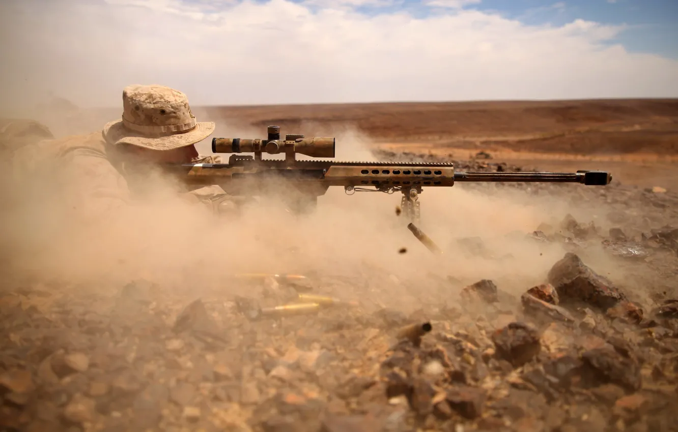 Фото обои пыль, солдат, оптика, снайпер, M82, Barret