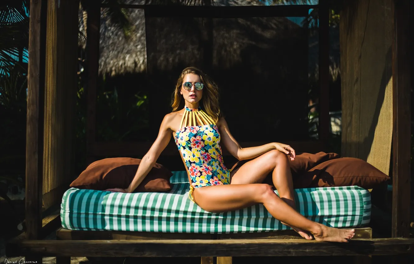 Фото обои girl, legs, beautiful, model, sweet, swimsuit, sunglasses, long-haired