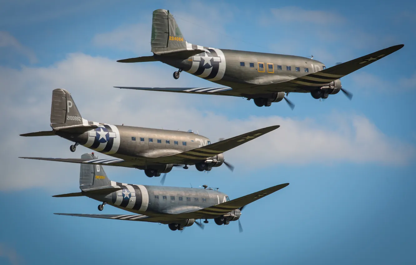 Фото обои самолёты, военно-транспортные, Douglas C-47, Skytrain, «Дакота»