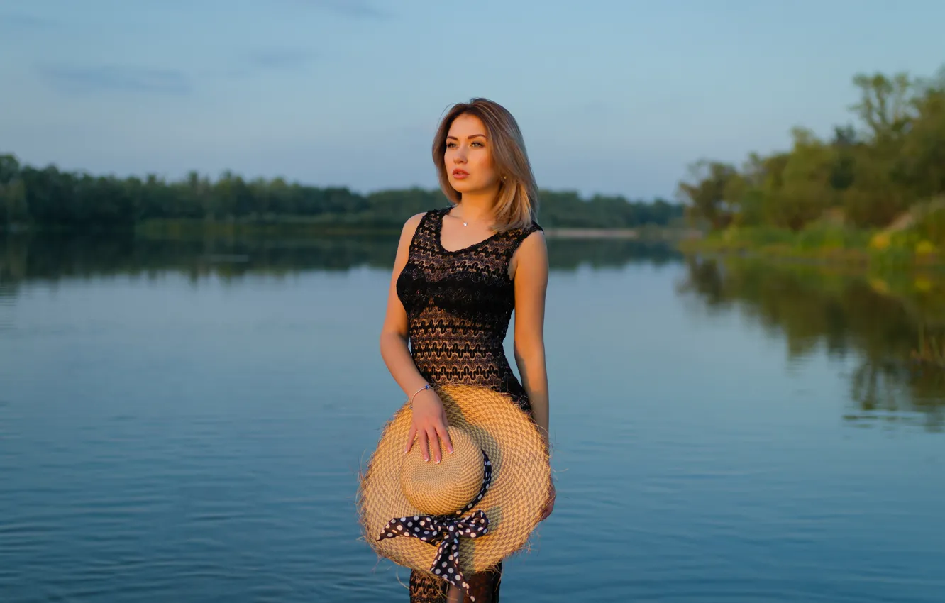 Фото обои девушка, природа, река, настроение, шляпа, платье, Андрей Филоненко