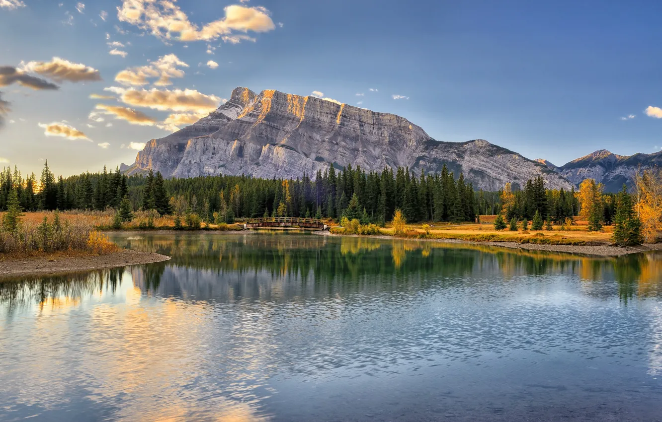 Фото обои осень, небо, деревья, горы, мост, озеро, Канада, Альберта
