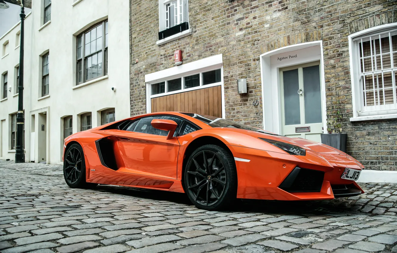 Фото обои Lamborghini, london, orange, LP700-4, aventador