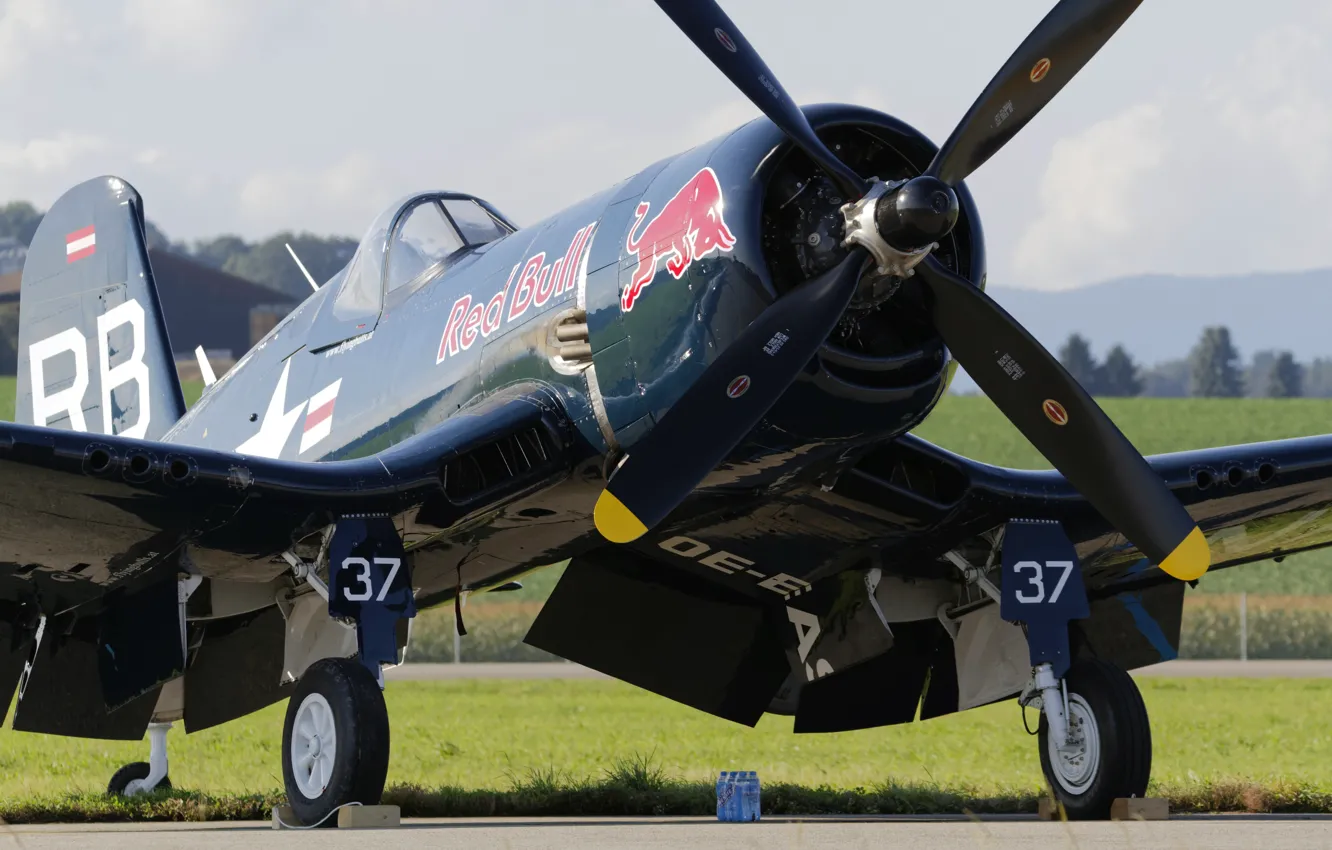 Фото обои Corsair, палубный истребитель, одноместный, F4U-4