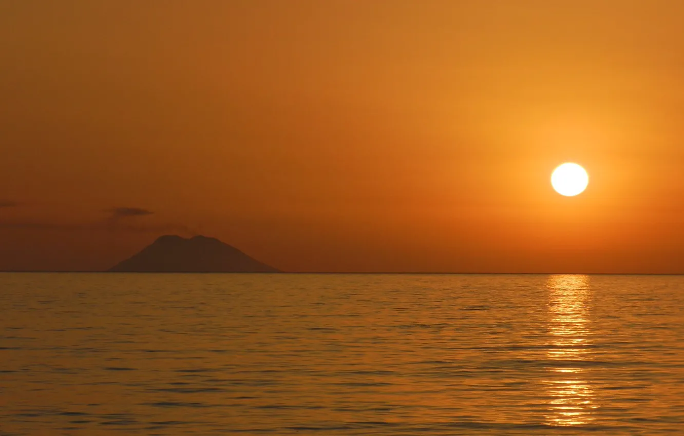 Фото обои солнце, закат, остров, вулкан, Италия, Стромболи