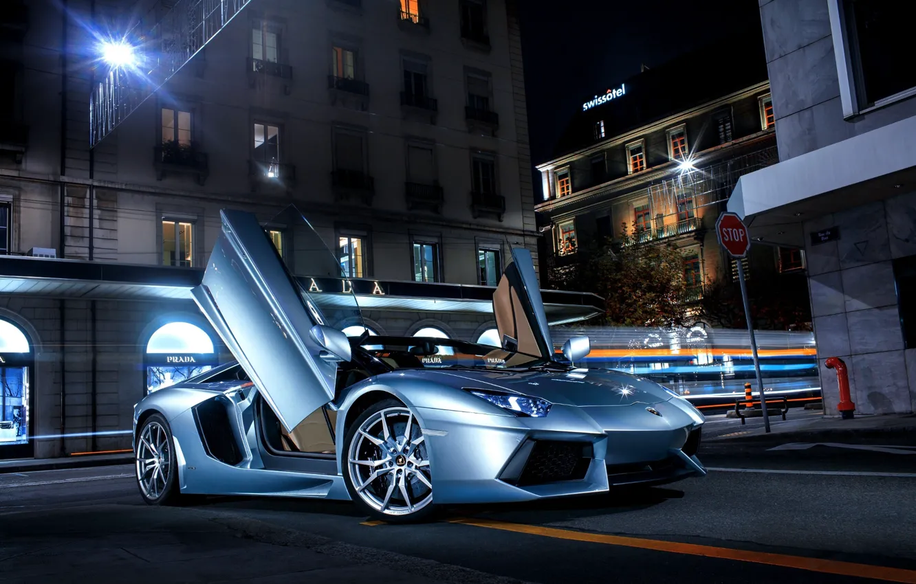 Фото обои Lamborghini, City, LP700-4, Aventador, Supercars, Road, Silver, Door