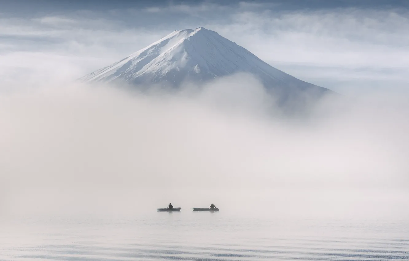 Фото обои Japan, boats, fishermen, Yamanashi