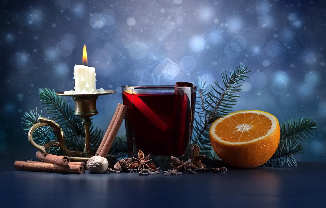 Фото обои стакан, праздник, апельсин, свечи, Новый Год, напиток, орехи, корица